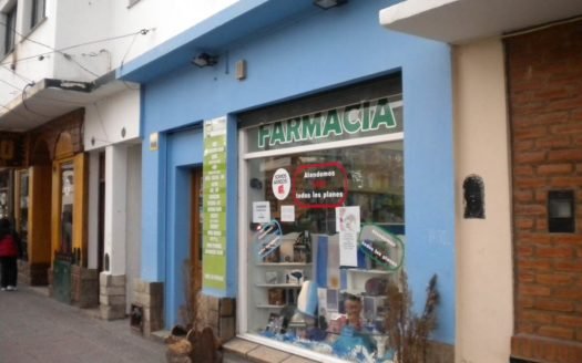Farmacia en pleno centro de Esquel