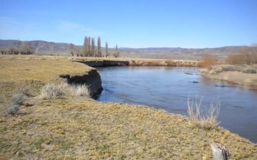 30 ha con costa de río Gualjaina