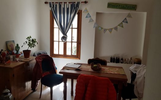 Vivienda cuatro dormitorios sobre calle Alvear, Esquel