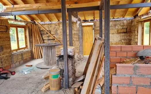 VIVIENDA EN INGRESO A ESQUEL