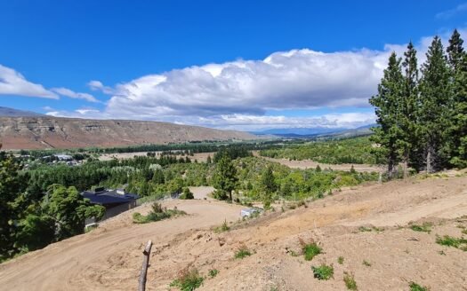 Amplio terreno en Villa Ayelén, Esquel