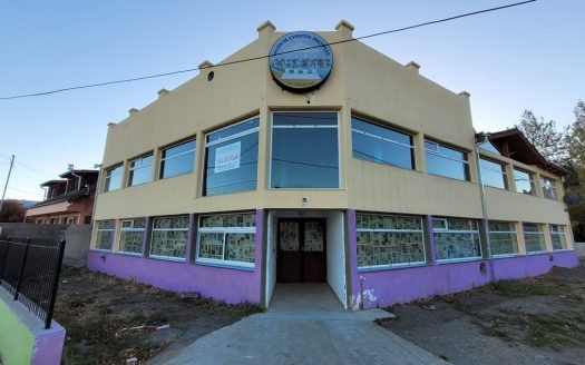 Vende local comercial mas vivienda en Esquel