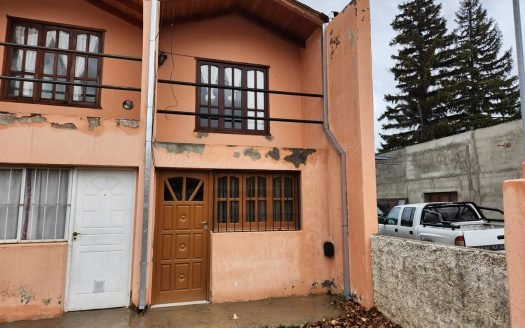 Vende local comercial mas vivienda en Esquel